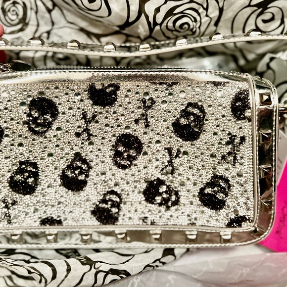 Betsey Johnson Handbags - Betsy Johnson Rhinestone Skull Purse